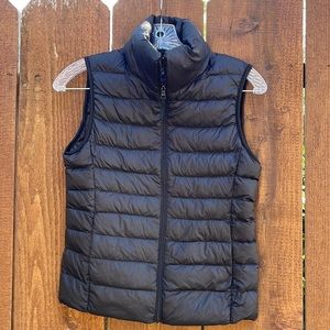 Uniqlo Ultra Light Down Vest size XXS